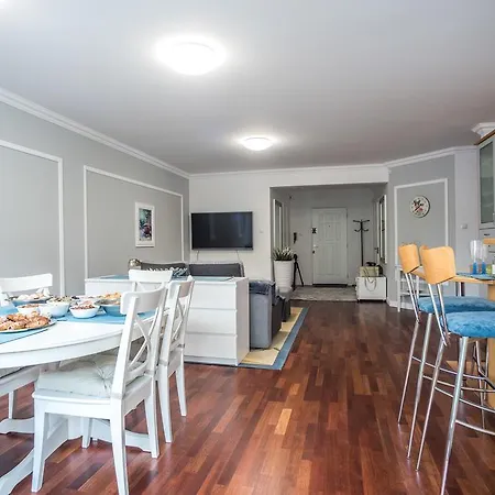 Family Apartment Victus With Parking In Sopot By Noclegi Renters